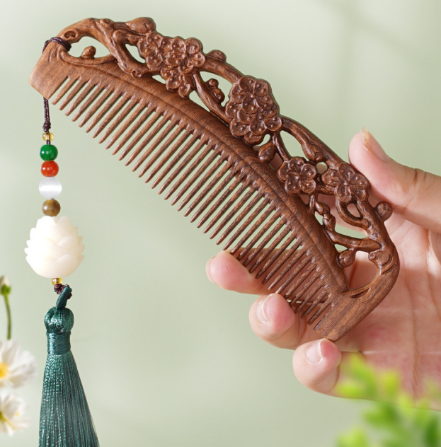 Natural Sandalwood Comb | Anti-Static Hair Care & Scalp Nourishing | Hand-Carved Chinese Design with Classic Pendant | Gift